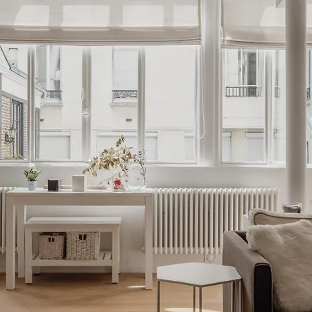 Apartment Veeve - Sky Dreams Paris